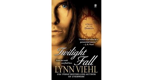 Twilight Fall by Lynn Viehl