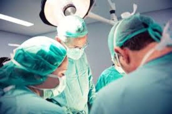 why the doctors are wrong? by Jeannegda catherine Valverde farias, Sr