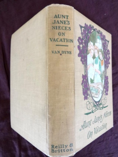 Aunt Jane's Nieces on Vacation by L. Frank Baum